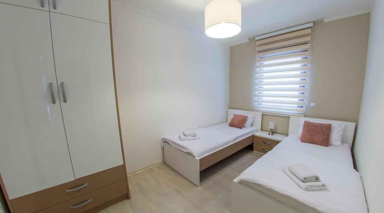 Apartment Light De Luxe - With Old Bridge View Mostar Zewnętrze zdjęcie
