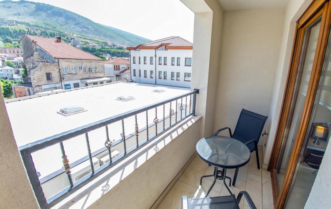 Apartment Light De Luxe - With Old Bridge View Mostar Zewnętrze zdjęcie