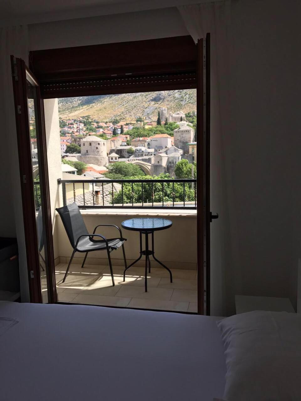 Apartment Light De Luxe - With Old Bridge View Mostar Zewnętrze zdjęcie